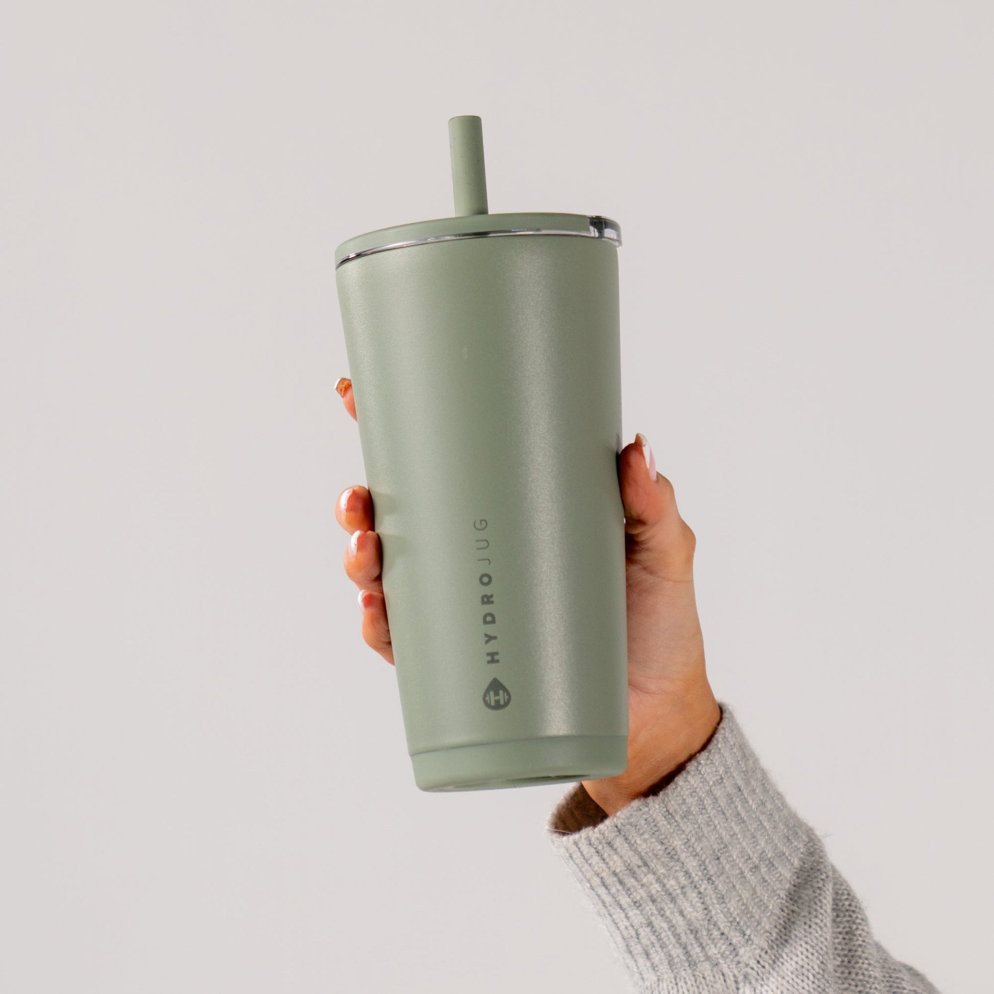 courtyard-r8 EverydayTumbler20oz.-Courtyard-AmzPI-4.jpg
