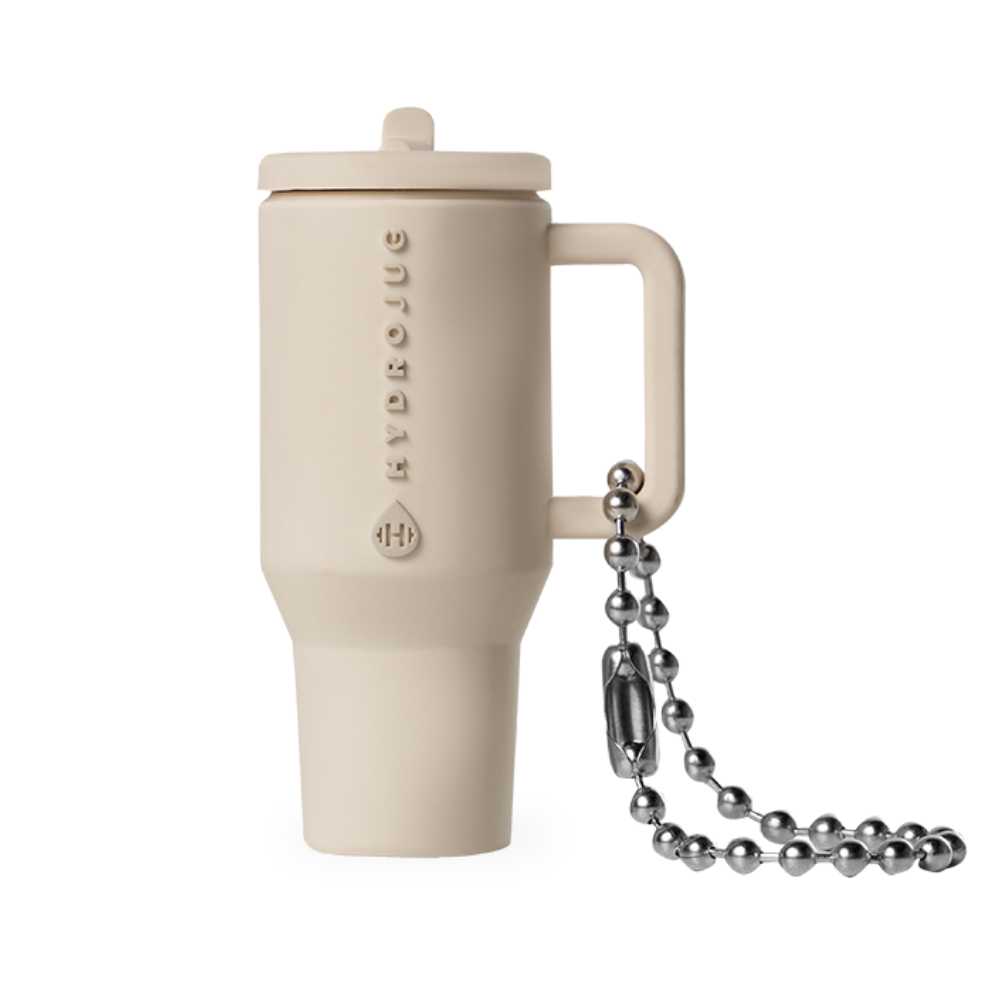 traveler-keychain-o9 Web-ProductImages-TravelerKeychain-Cream_07e52476-05b2-44c2-9c8a-b04b228bec92.png